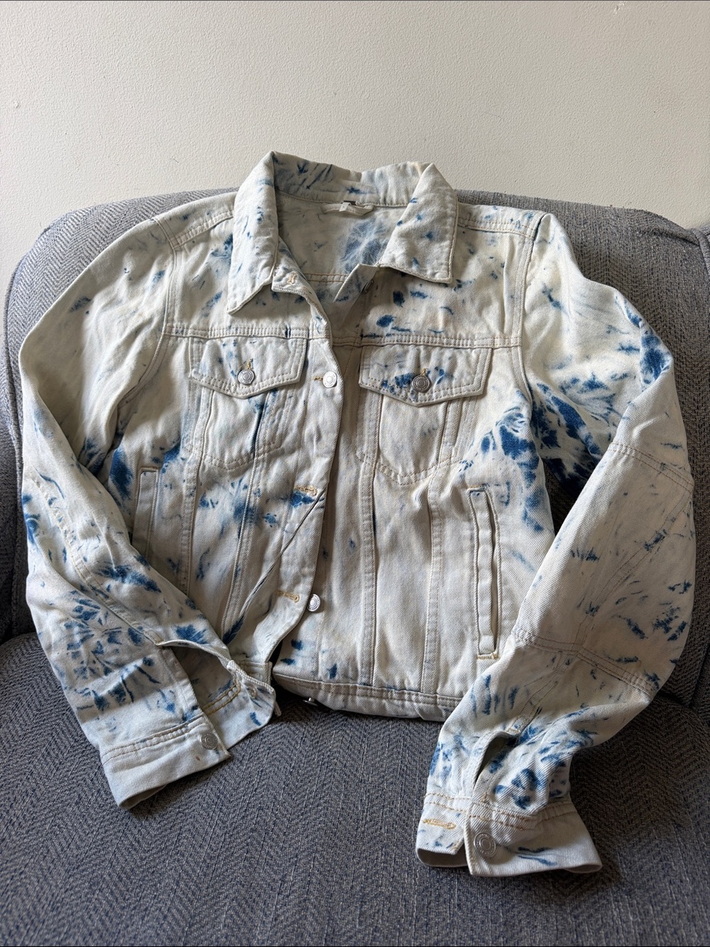 Free People Tie Dye Denim Jacket Size: Large - Picture 5 of 13